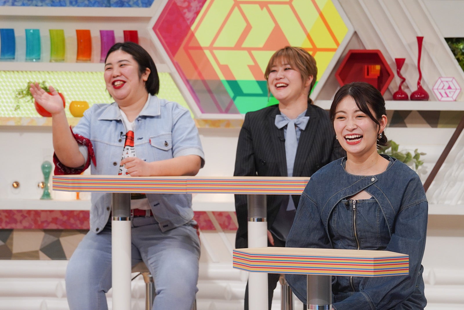 熊元プロレス、稲田美紀、吉田朱里（C）読売テレビ