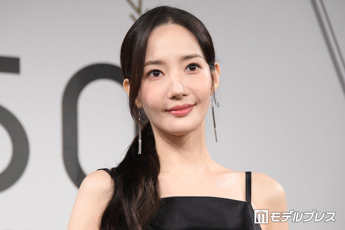 パク・ミニョン「すっぴん？」と話題 美肌輝くドアップショットに「可愛すぎる」「天使」の声