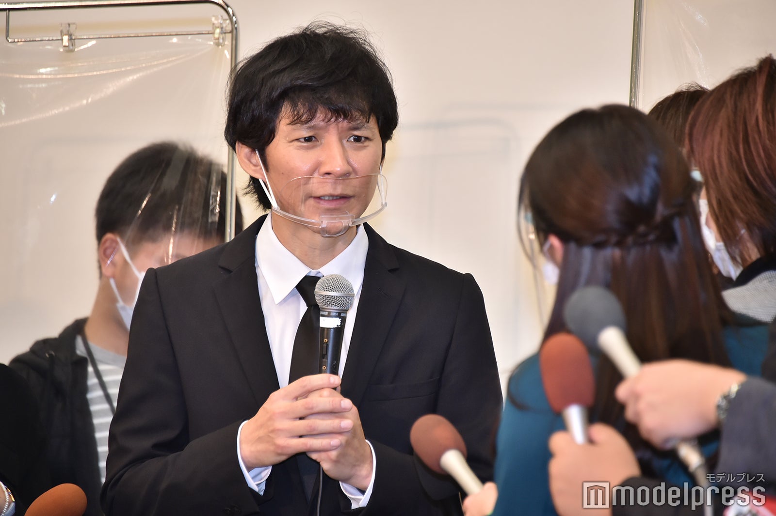 渡部建謝罪会見 （C）モデルプレス