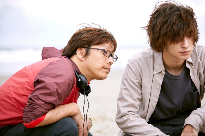 三木孝浩監督、横浜流星(C)2020「きみの瞳が問いかけている」製作委員会(C)2020 Gaga Corporation/AMUSE Inc./Lawson Entertainment,Inc.