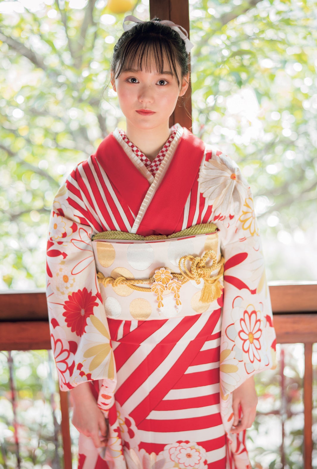 「20±SWEET[トゥエンティ・スウィート] 2022 JANUARY」ローソンエンタテインメント購入特典ポストカード／増本綺良（提供写真）