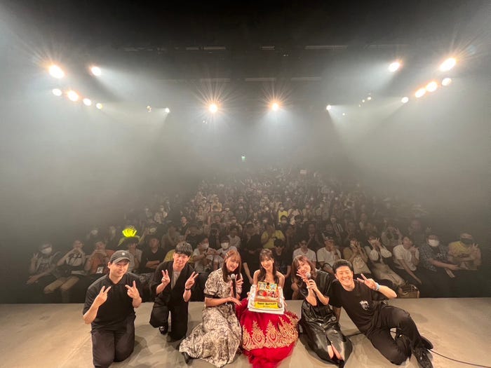 吉沢朱音ら(提供写真)