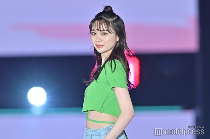 田鍋梨々花 (C)モデルプレス