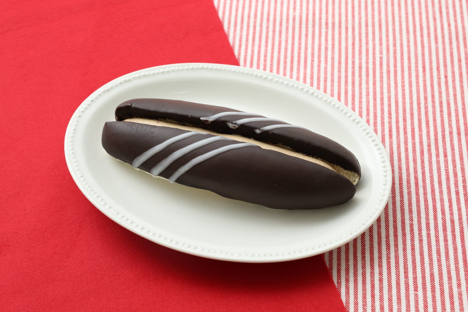 【イタリアンカフェ】カフェモカ仕立てのホイップロール175円（税込189円）（提供写真）