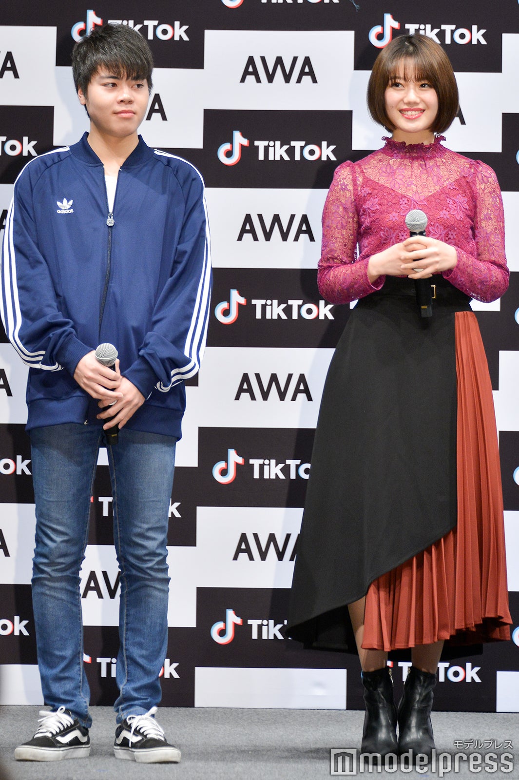 加藤、萩田帆風 （C）モデルプレス