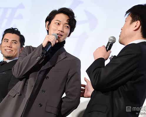 綾野剛、共演者から“愛”溢れるツッコみ 平手打ちも