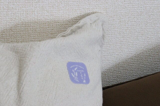 枕に貼るアロマシール　使用例