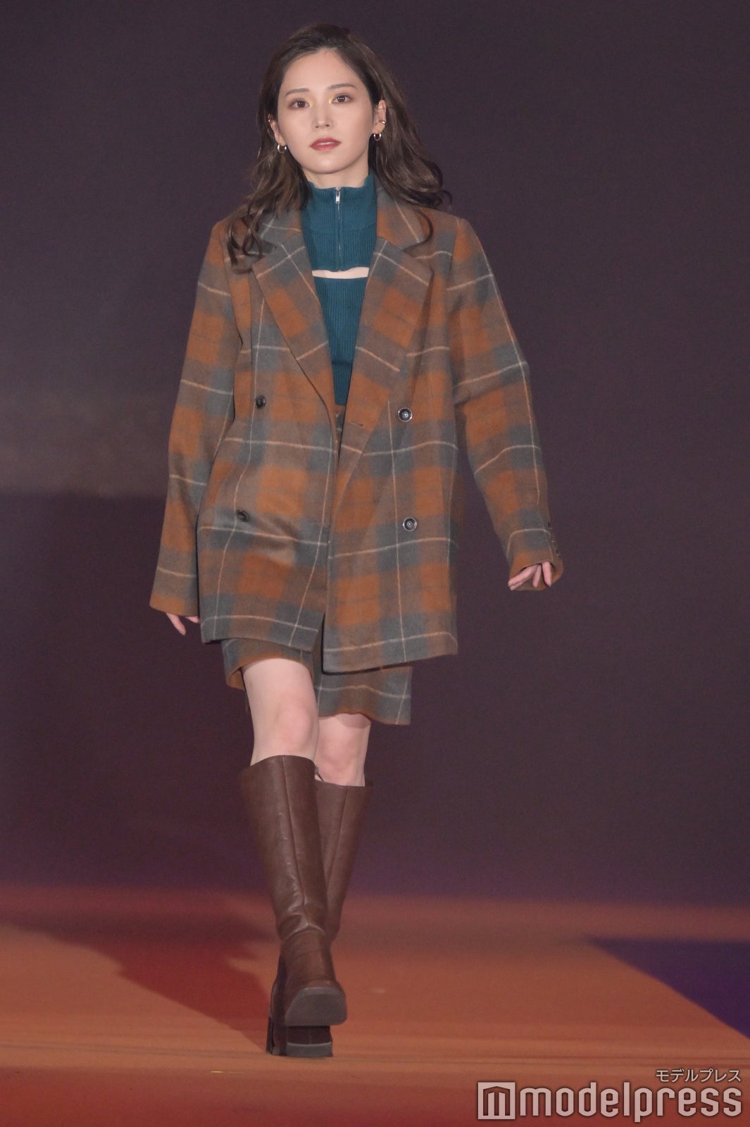 （C）モデルプレス