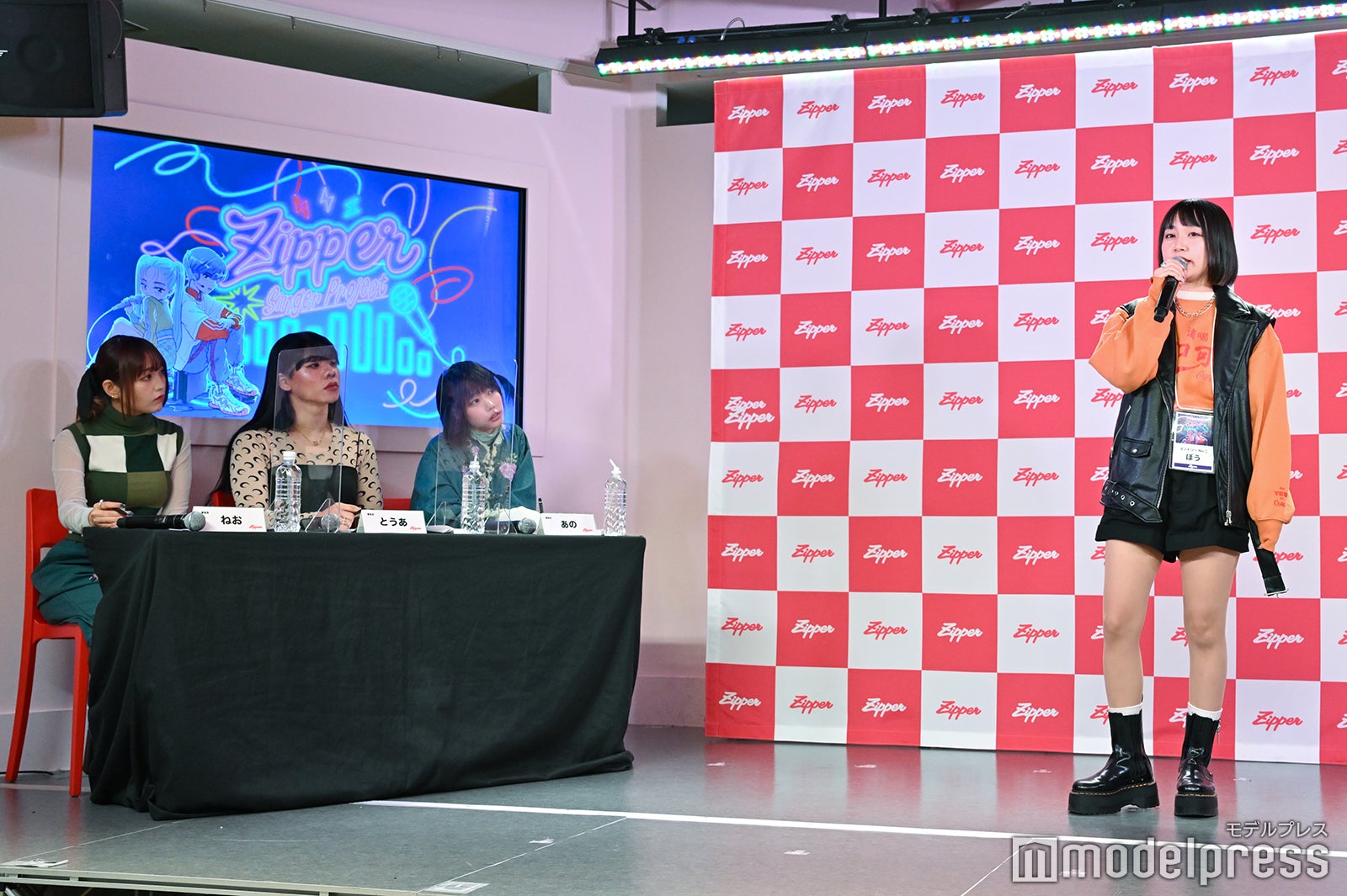 ねお、とうあ、あのの審査の模様 （C）モデルプレス