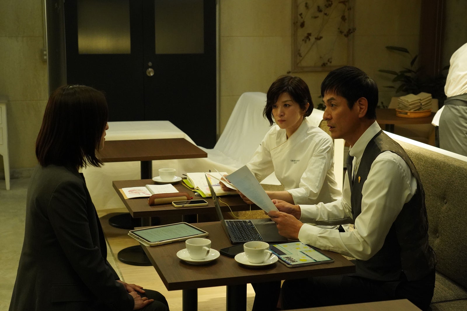 中村アン、鈴木京香、沢村一樹「グランメゾン東京」（C）TBS