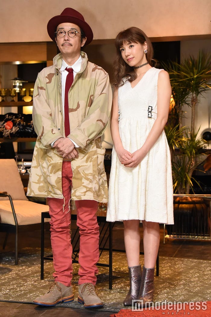 リリー・フランキー、仲里依紗(C)モデルプレス