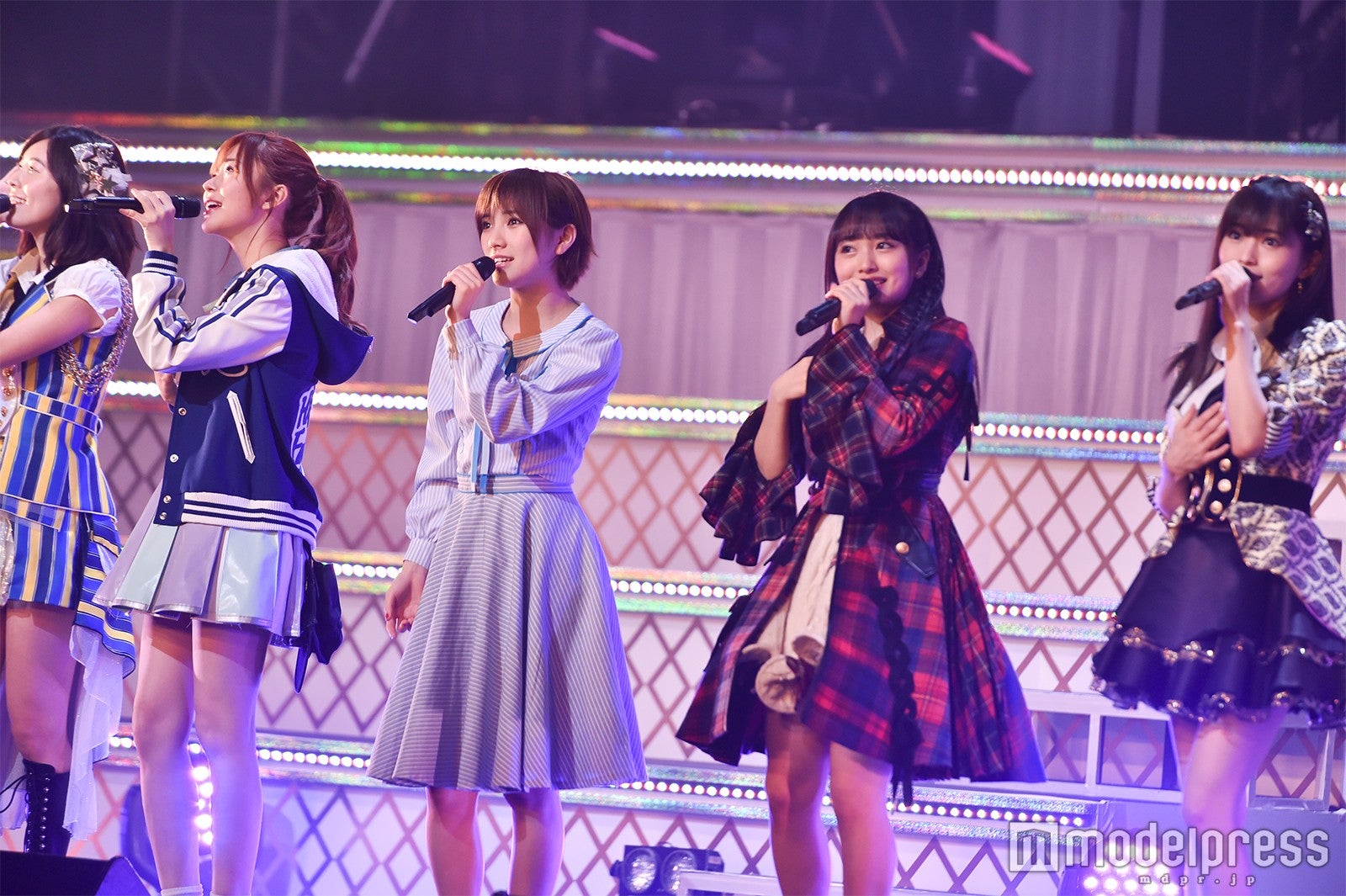 「第3回AKB48グループドラフト会議」でのパフォーマンス（C）モデルプレス