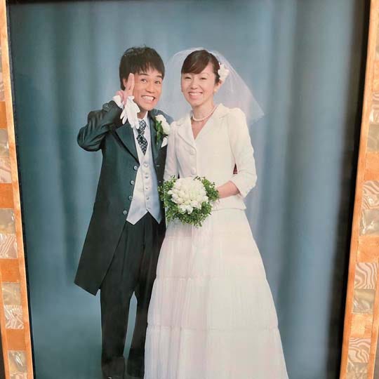 名倉潤、渡辺満里奈/18年前のウエディングフォト(提供写真)