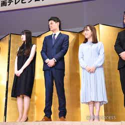 （左から）牧田哲也、東野絢香、林大樹、梛野里佳子、島丈明（C）モデルプレス