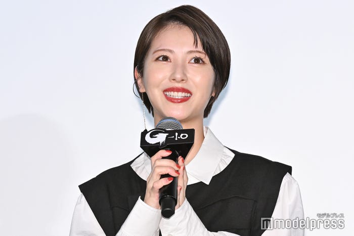 浜辺美波(C)モデルプレス