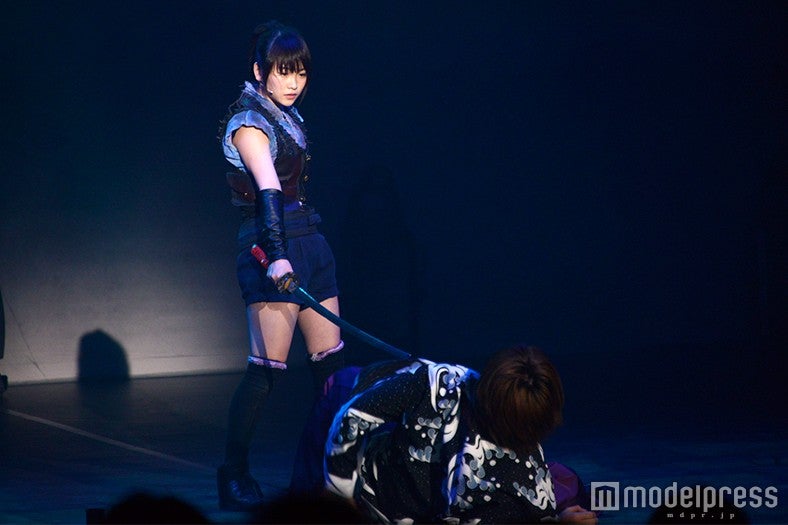 名シーンの再現／川栄李奈（C）モデルプレス
