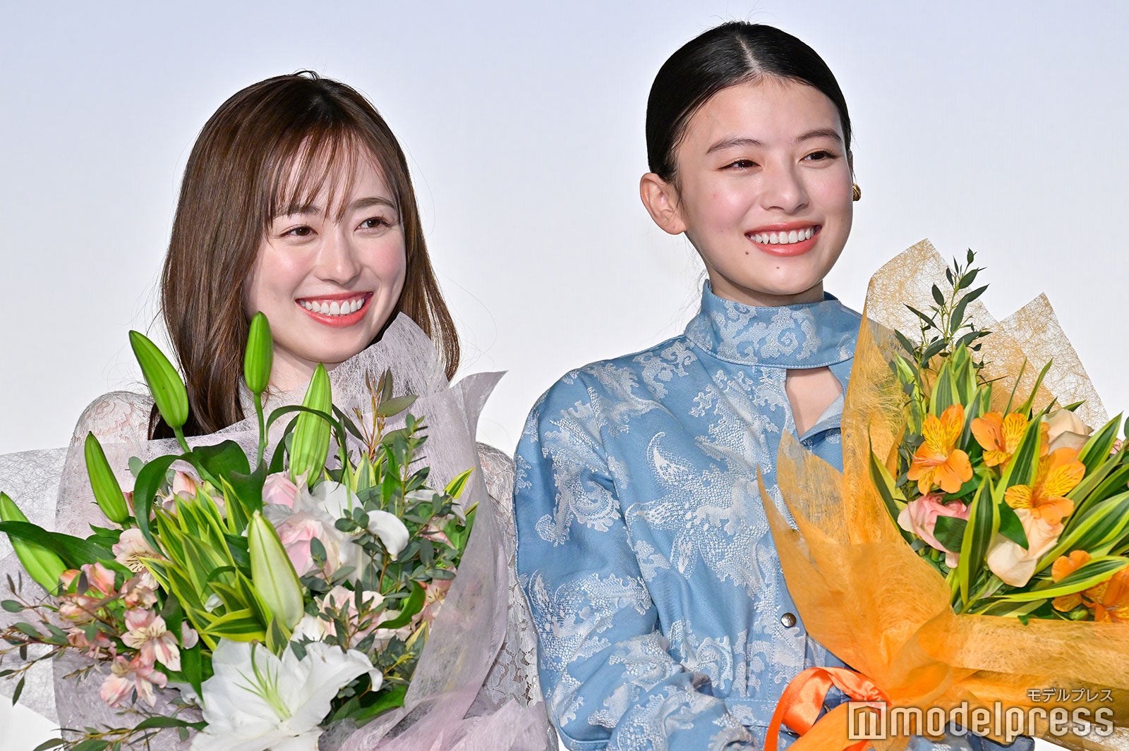 福原遥、出口夏希（C）モデルプレス