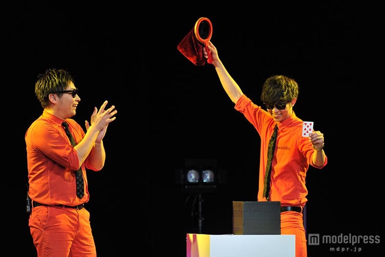 8.6秒バズーカー／ライブの様子