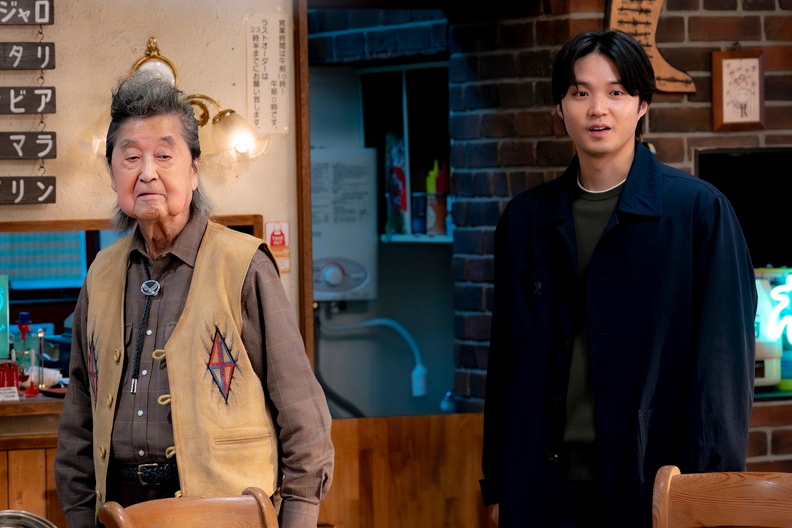 沼田爆、磯村勇斗「不適切にもほどがある！」第6話より（C）TBS