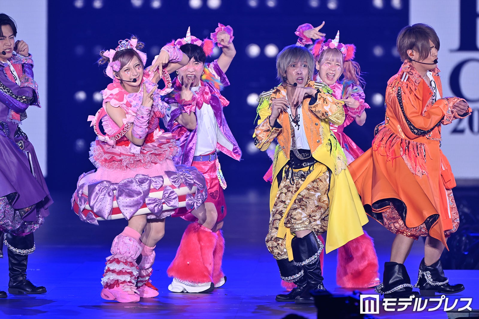 しなこ＆リアルピース、火花散るド派手ステージでコラボ リミックス披露で会場熱狂【関コレ2026S/S】