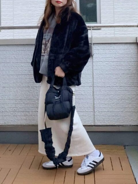 黒アウター コーデ 黒アウターコーデ5