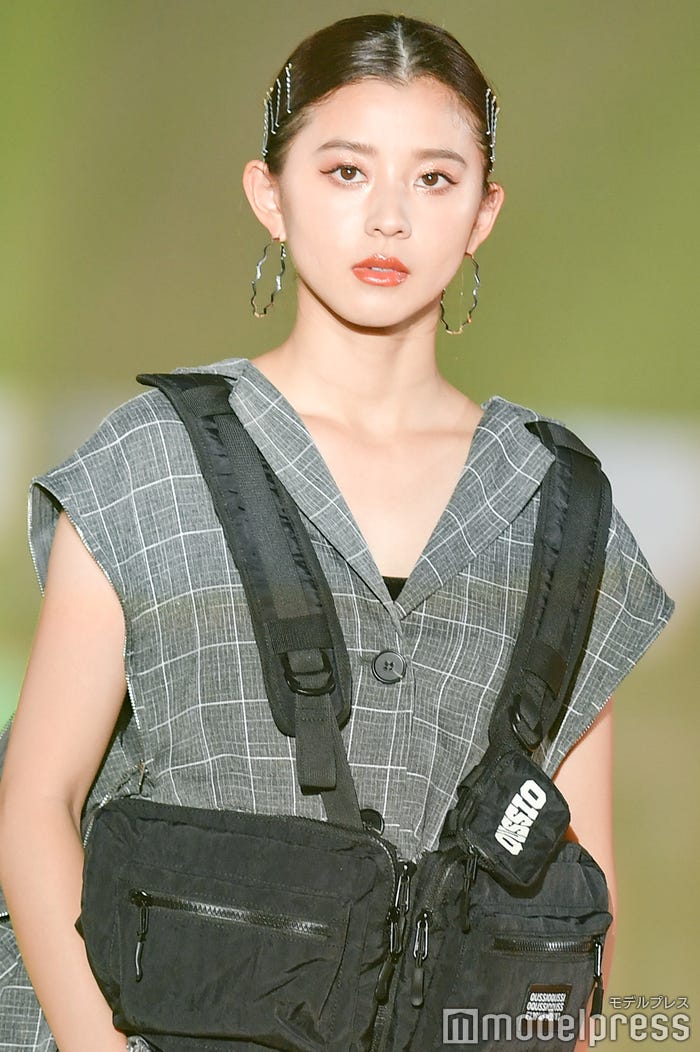 朝比奈彩(C)モデルプレス