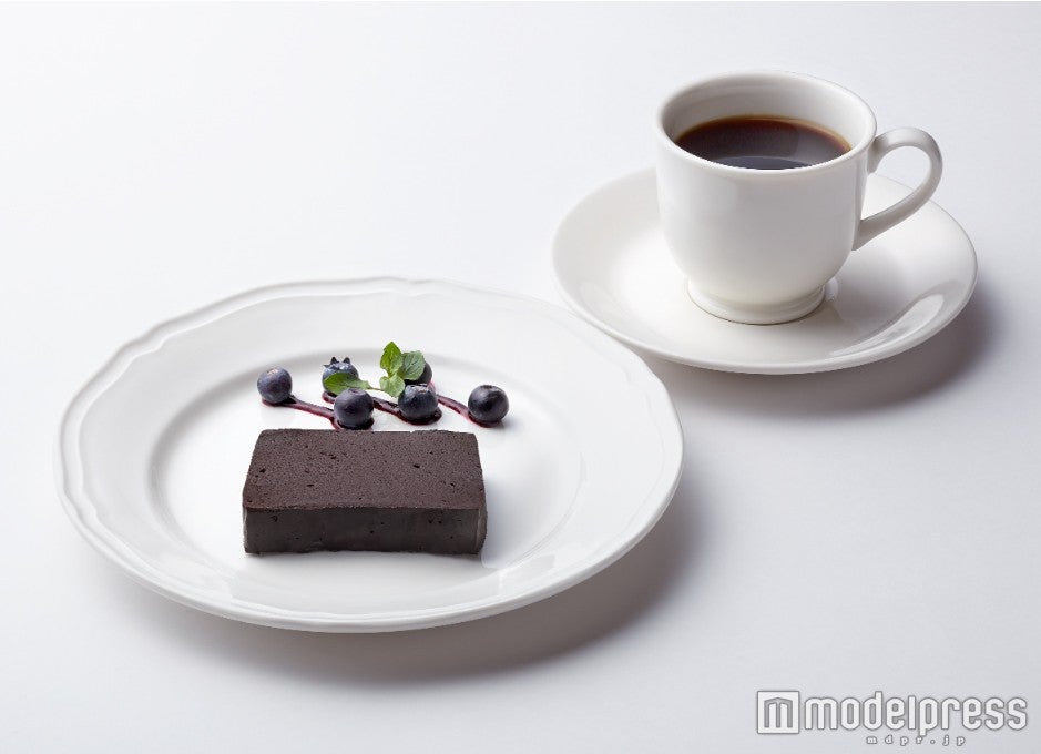 「マヤ・プレート」1，296円（ドリンク、ケーキ）／画像提供：高島屋