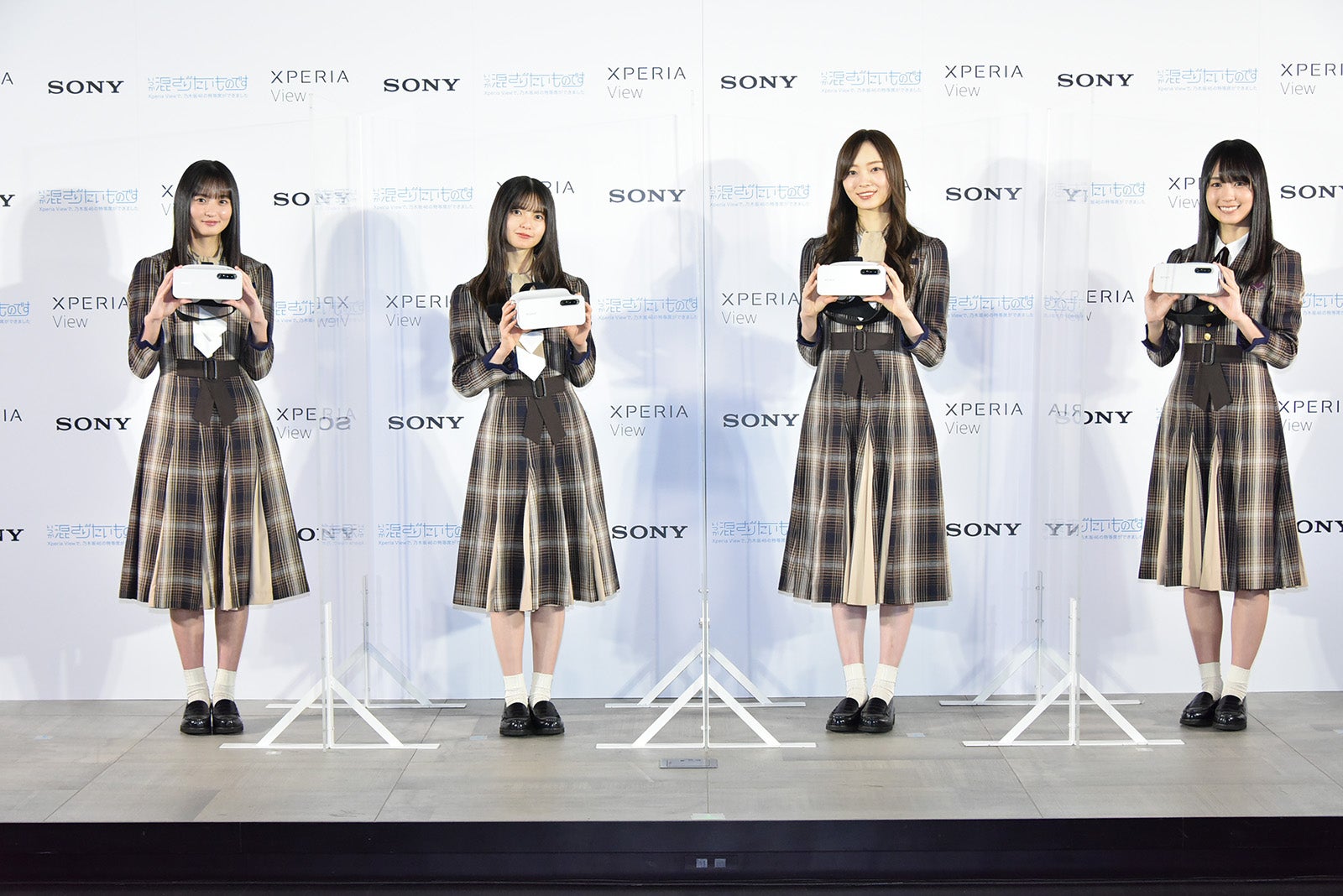 遠藤さくら、齋藤飛鳥、梅澤美波、賀喜遥香 （提供写真）