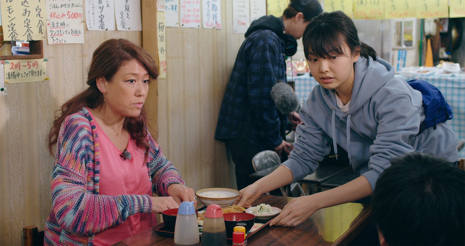 注目の人物 永野芽郁と仲良し4人組で話題 カルピス Cm出演中の上原実矩とは モデルプレス 注目の人物 永野芽郁と仲良し4人組で話題 カルピス Cm出演中の上原実矩とは モデルプレス