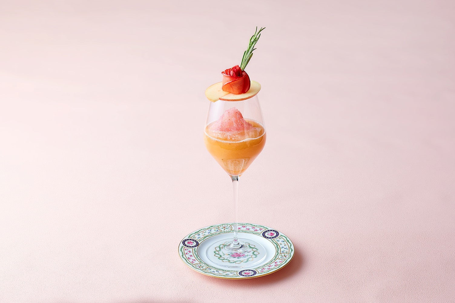 マリー・アントワネットカクテル付のプランも用意／画像提供：ベストホスピタリティーネットワーク