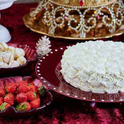 STRAWBERRY SNOW WHITE ~苺で目覚める白雪姫~/画像提供:ベストホスピタリティーネットワーク