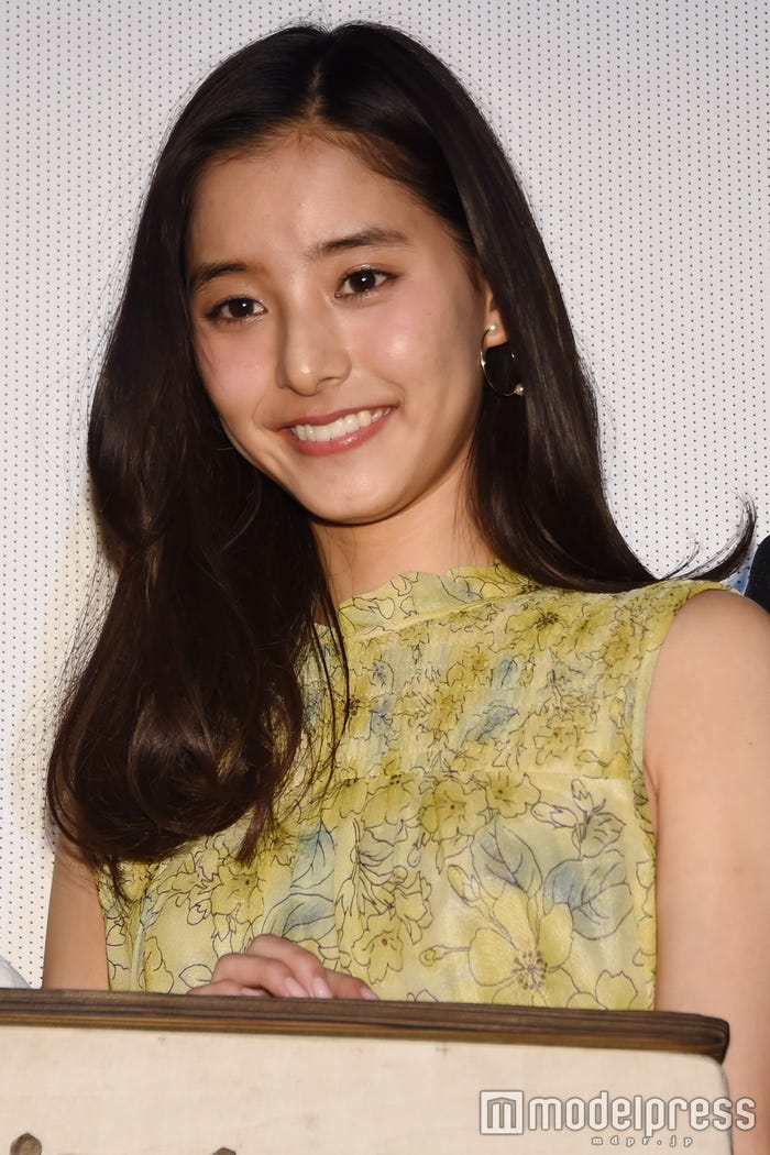 フープピアスで大人っぽく/新木優子(C)モデルプレス