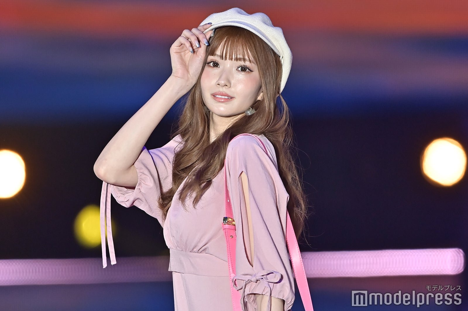 （C）モデルプレス