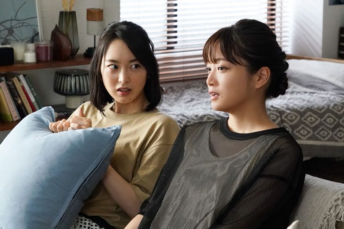 朝倉あき、深川麻衣「彼女たちの犯罪」第4話より(C)読売テレビ