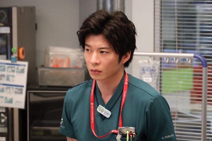 田中圭「ナイト・ドクター」第1話より(C)フジテレビ