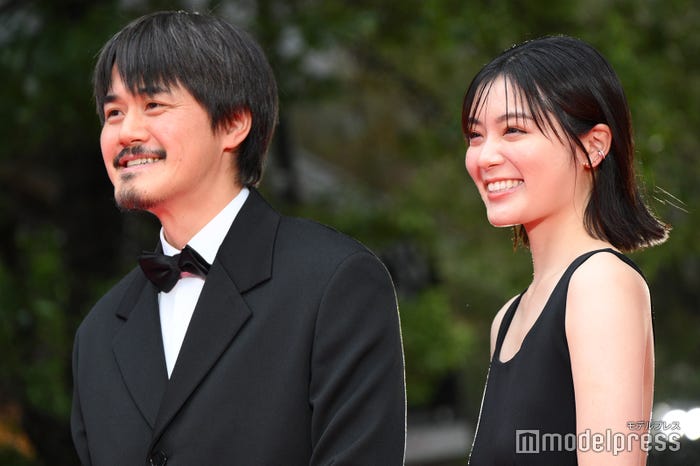 押山清高監督、吉田美月喜(C)モデルプレス