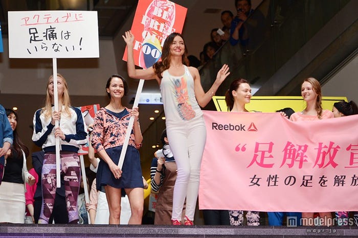 キュートにダンス