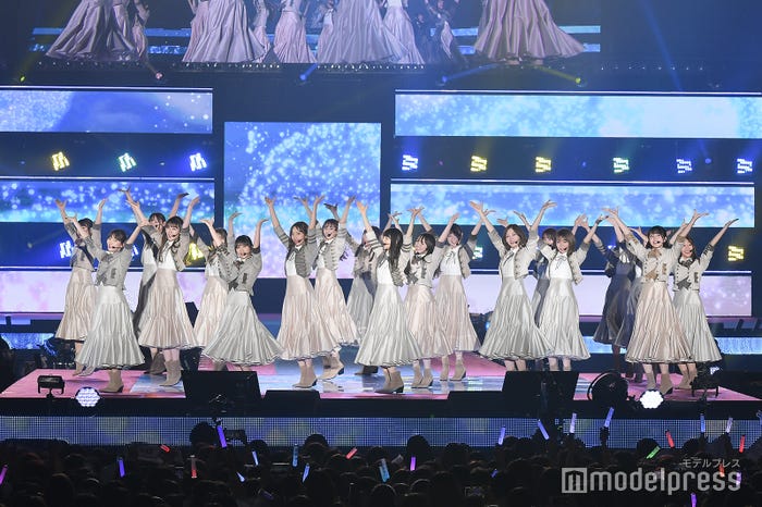 乃木坂46(C)モデルプレス