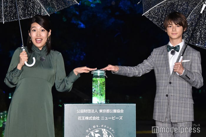 横澤夏子、翔、点灯の瞬間 (C)モデルプレス