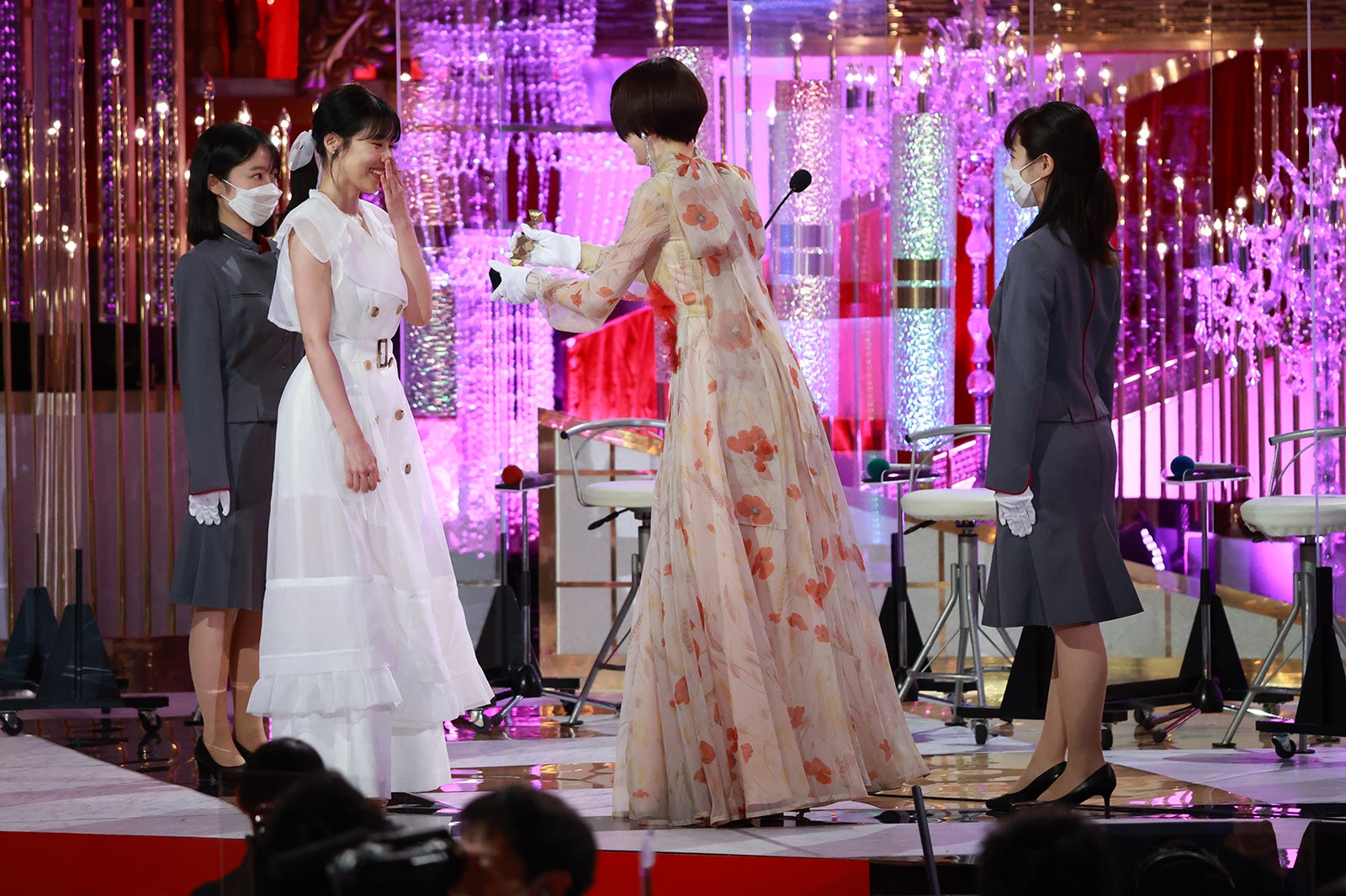 有村架純、長澤まさみ（C）東京写真記者協会