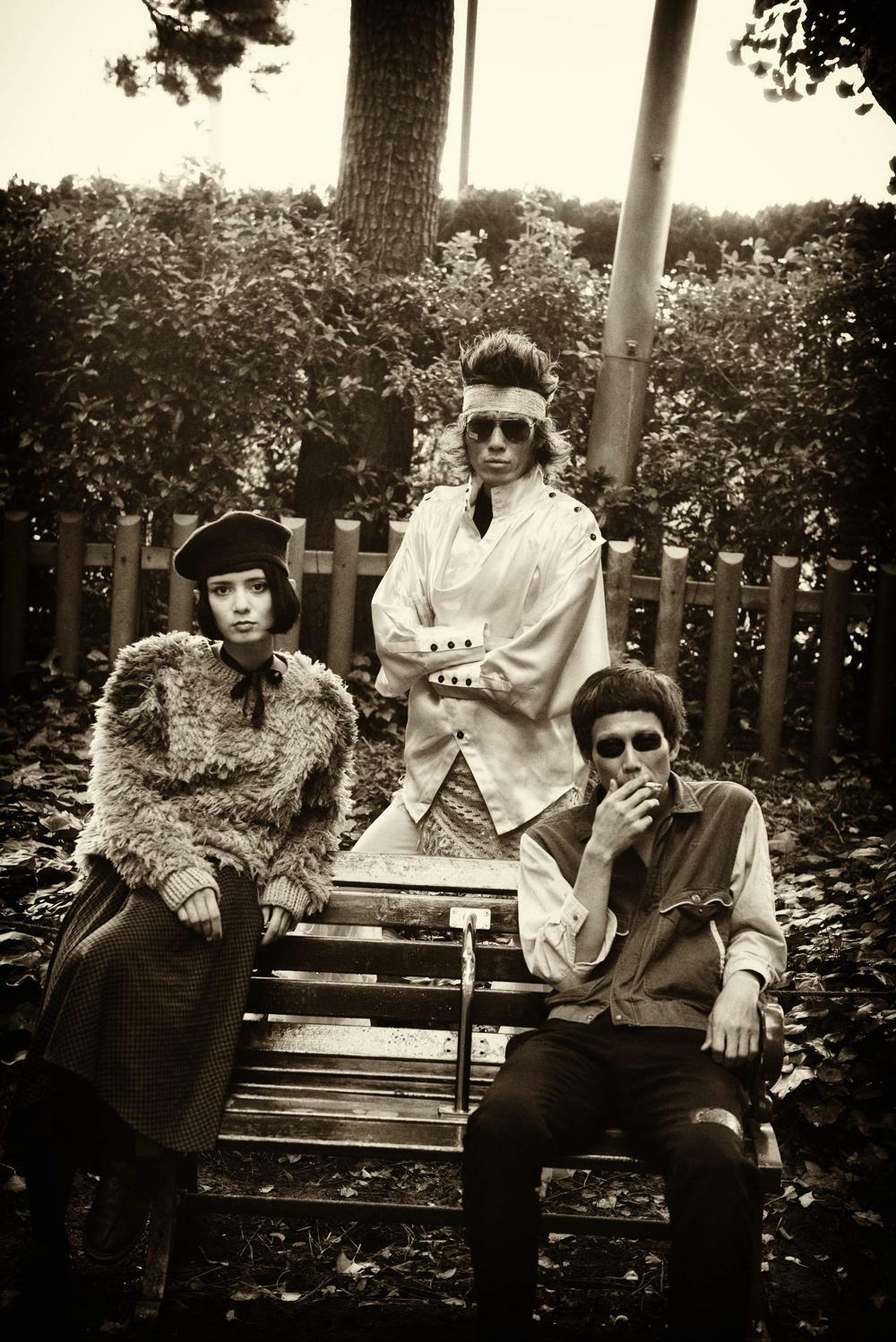 香取慎吾がドーナツ片手に難事件に挑む フジ水10ドラマ主題歌は N 夙川boys モデルプレス