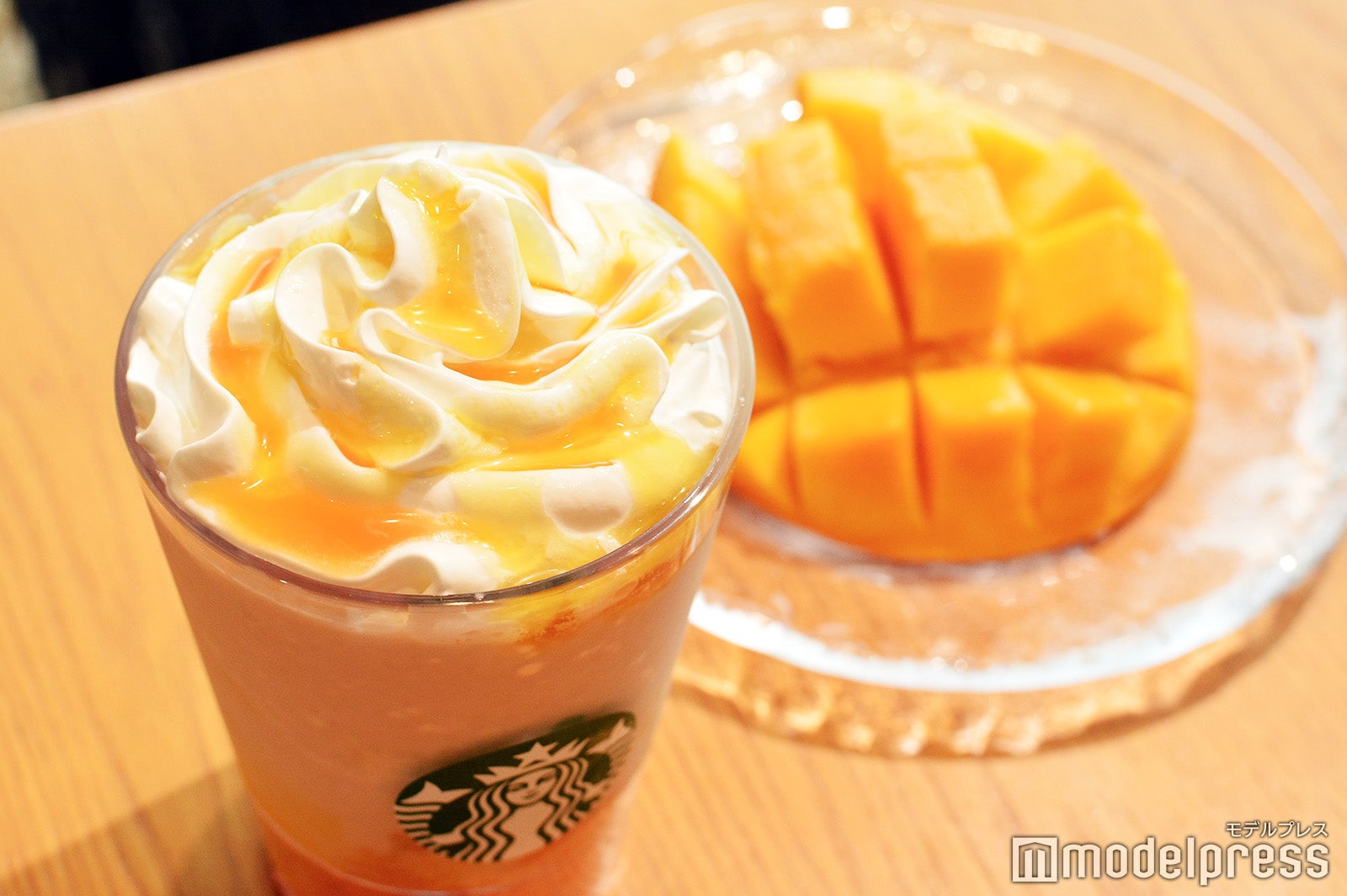 オリエンタル マンゴー & ティー フラペチーノ（C）モデルプレス