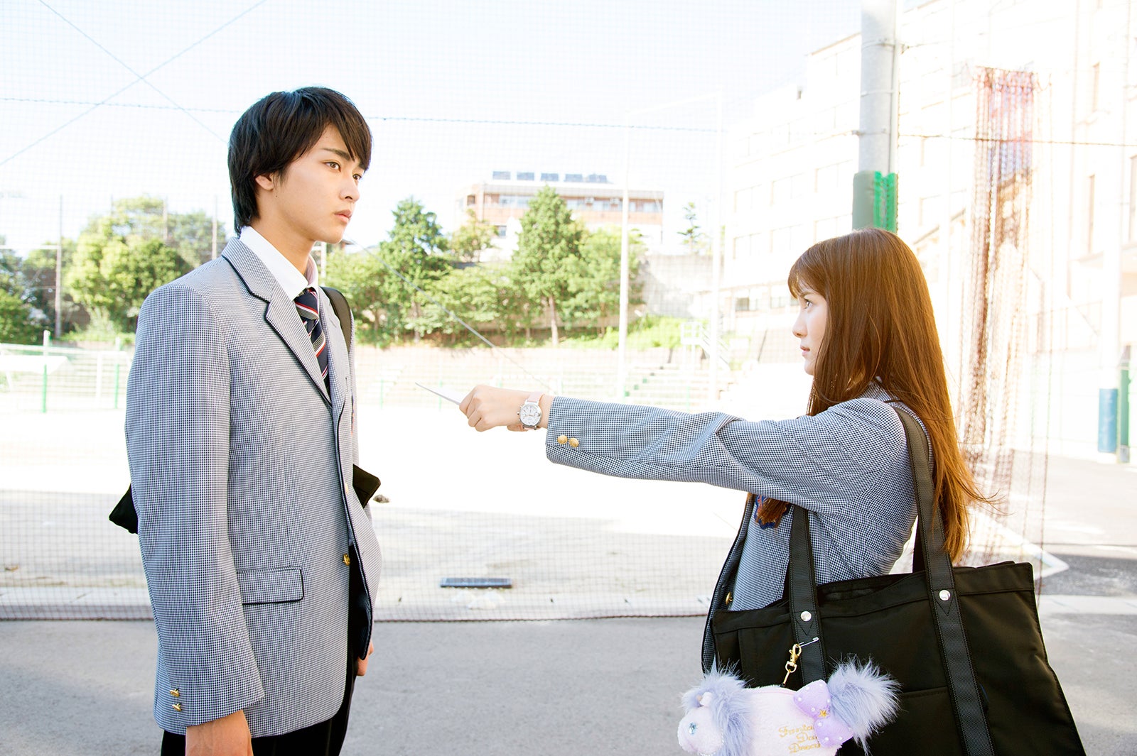 佐藤寛太、美沙玲奈（C）「イタズラなKiss THE MOVIE」製作委員会（C）多田かおる／ミナトプロ・エムズ