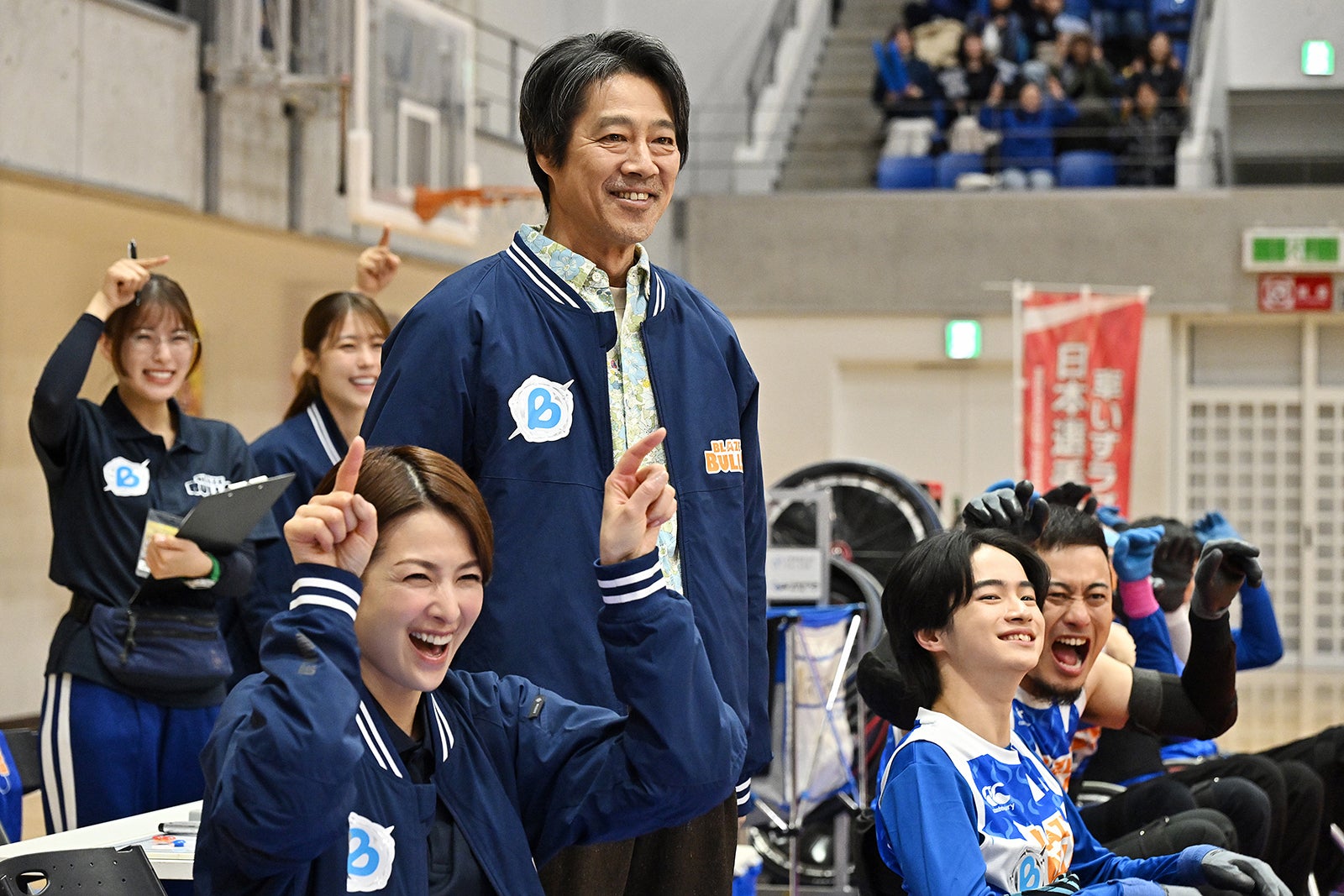 吉瀬美智子、堤真一、越山敬達「ＧＩＦＴ」第9話（C）TBS