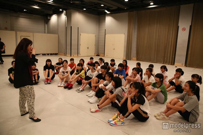 「AKB48グループ ドラフト会議」候補者が初レッスン(C)AKS