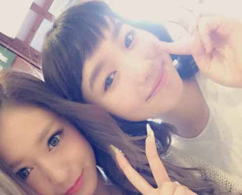 飯豊まりえ&みちょぱの“初写メ”に反響「レア感すごい」「美女コンビ」