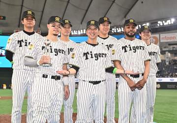 阪神・藤川監督 「セ・リーグの6球団でパ・リーグに立ち向かう形が組めました」佐藤輝「誇らしいものが出ていました」【一問一答】