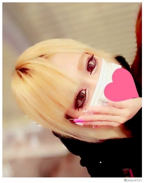 「egg」“新ド派手ギャル”あいめろ姫、前髪ありの過去ショットに絶賛の声続出