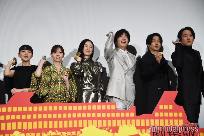 「あな番、出航~!」(左から)奈緒、西野七瀬、原田知世、田中圭、横浜流星、浅香航大(C)モデルプレス