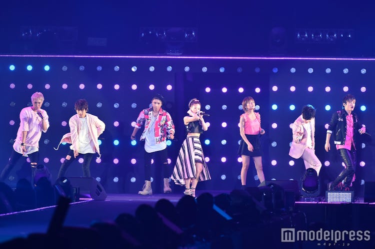 a ピンク で魅せる 恋音と雨空 西島隆弘の アピール に歓声 Tgc16 S S モデルプレス a ピンク で魅せる 恋音と雨空 西島隆弘の アピール に歓声 Tgc16 S S モデルプレス